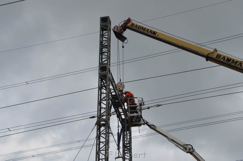 Vorbereitung neue Masten Aufbau P340.JPG - Miklos Laubert